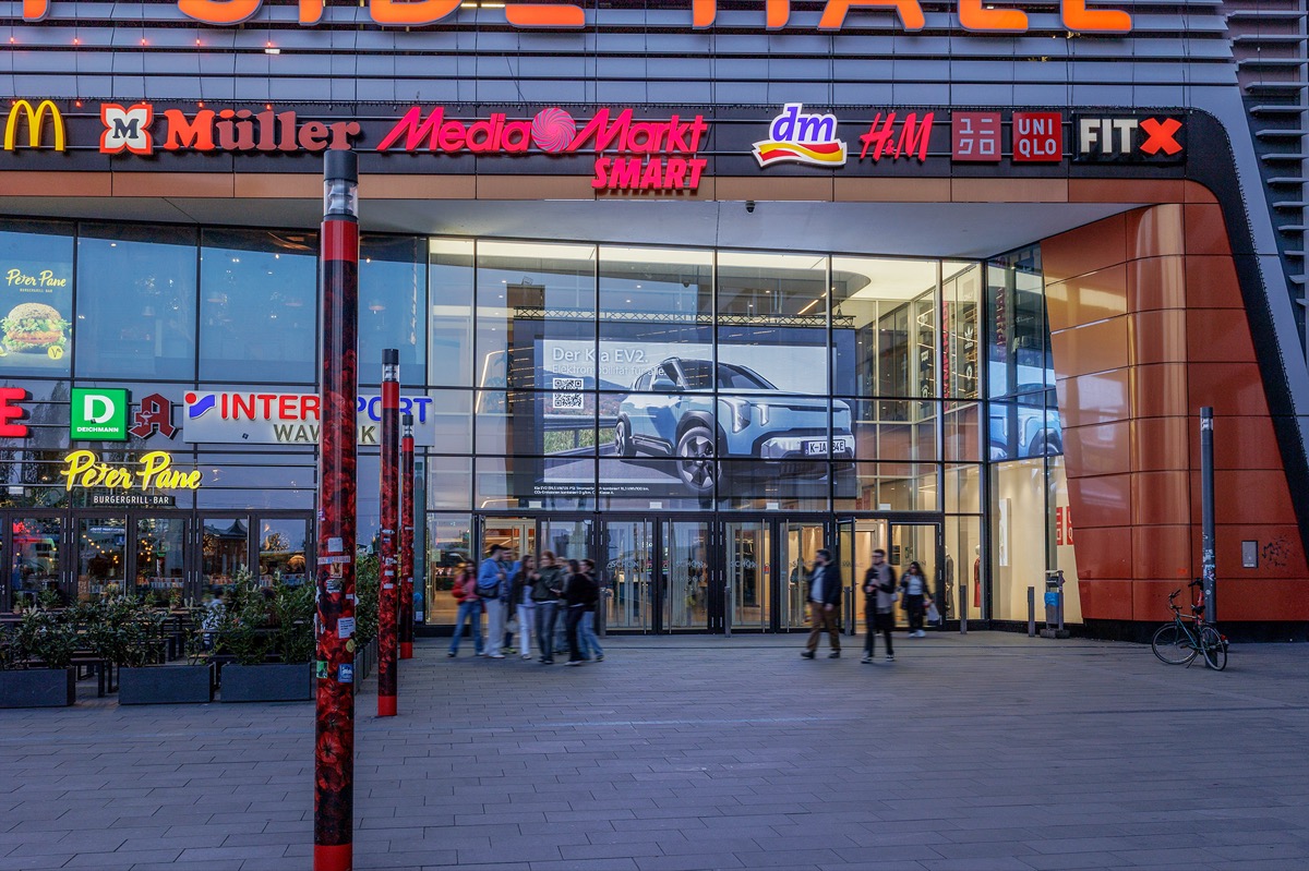 Kia EV2 on the big screen at East Side Mall, Berlin