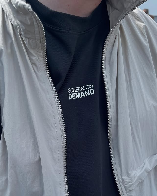 ScreenOnDemand merch: shirt with the ScreenOnDemand logo